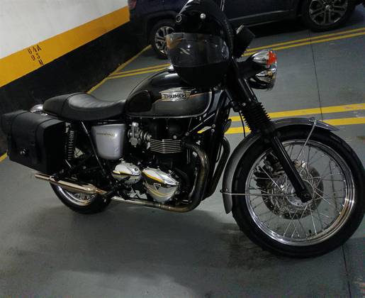 TRIUMPH BONNEVILLE T 100 865 